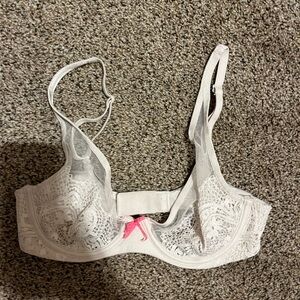 Victoria's Secret Lace Underwire Bra - White and Pink